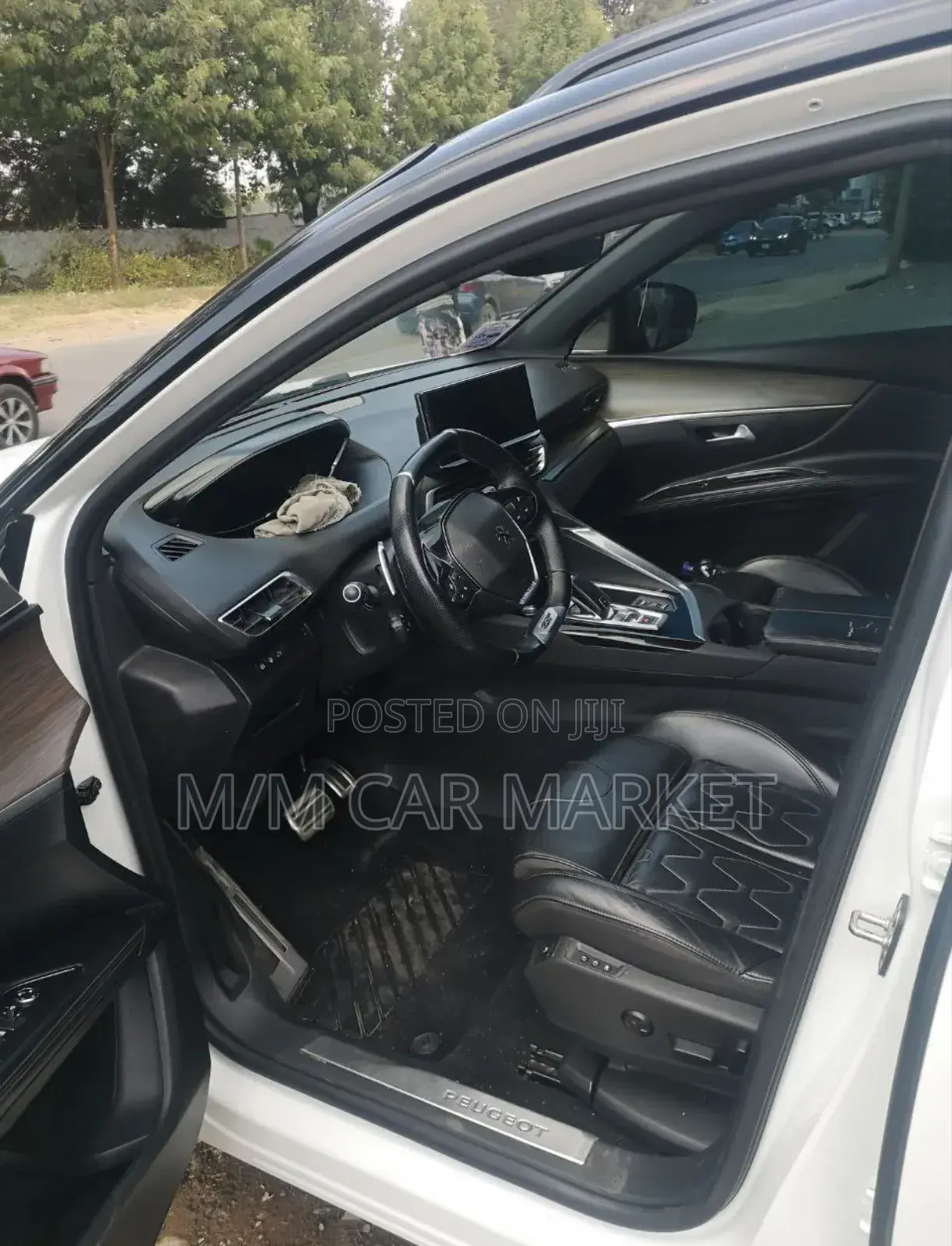 Peugeot 5008 2021 White