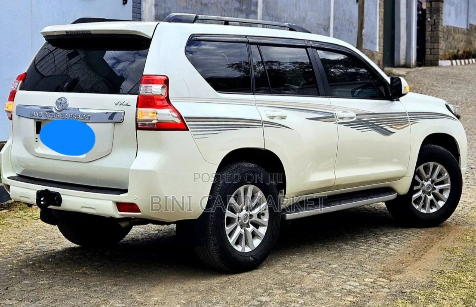 Toyota Land Cruiser Prado 2015 White