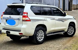 Toyota Land Cruiser Prado 2015 White