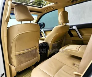 Toyota Land Cruiser Prado 2015 White