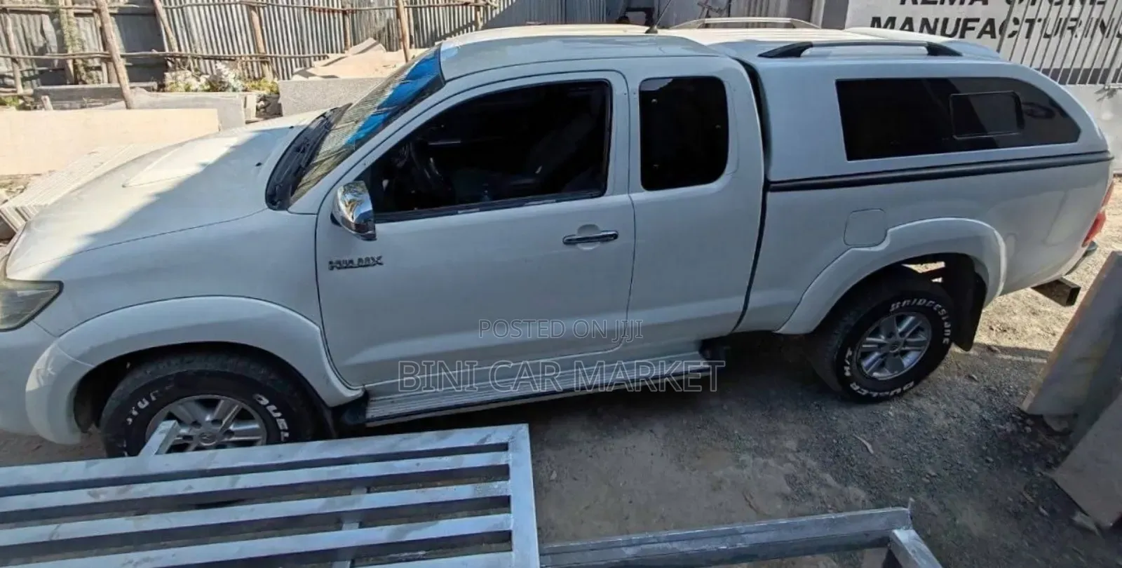 Toyota Hilux 2013 White