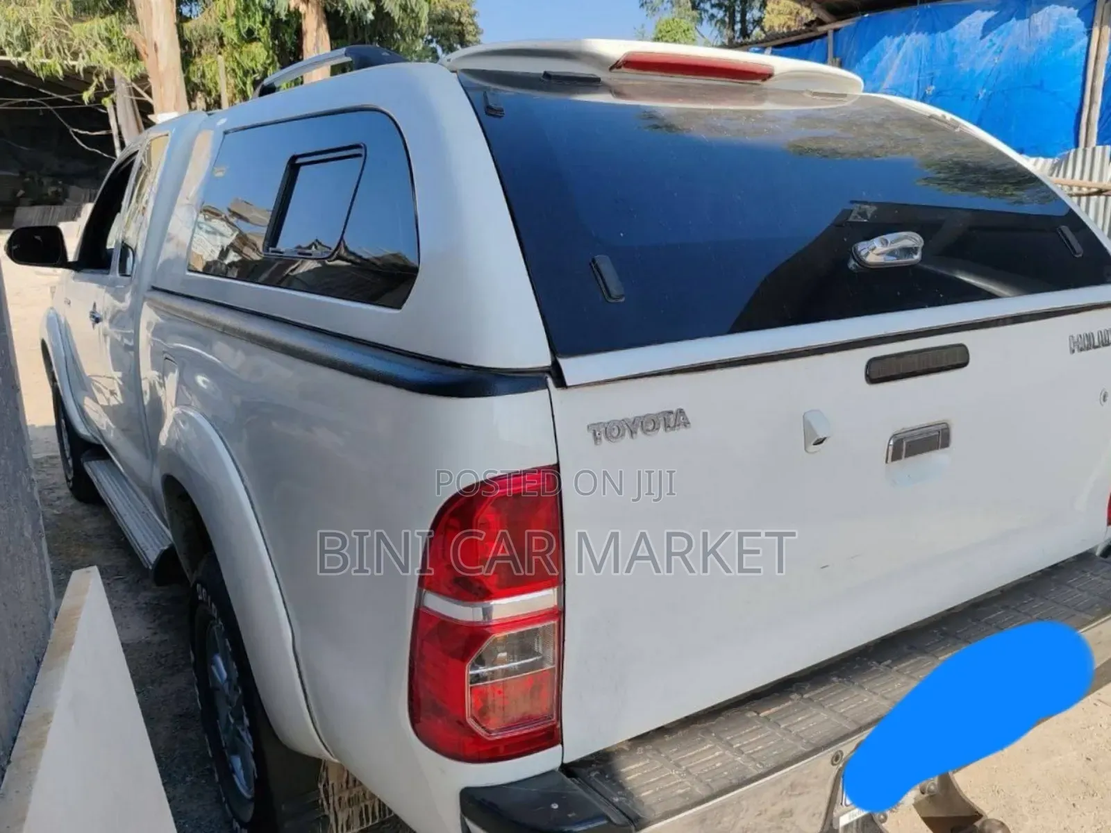 Toyota Hilux 2013 White