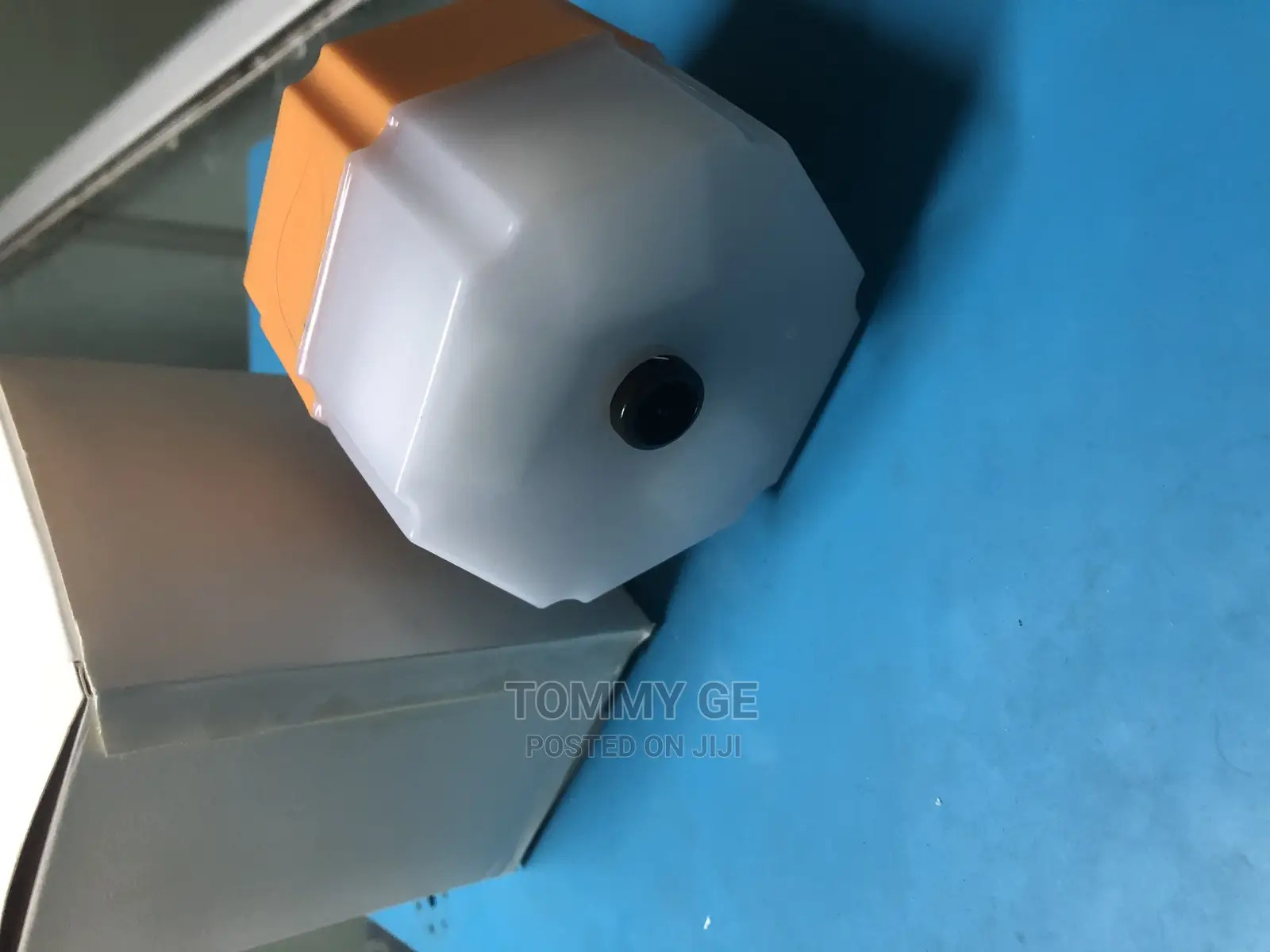 የቤትዎን_እንቅስቃሴ_ባሉበት_ሆነው_በስልክዎ_ለመከታተል_የሚያስችል_አምፖል_ካሜራ የአምፖል