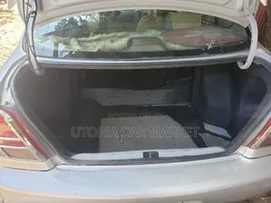 Toyota Platz 2001 Silver