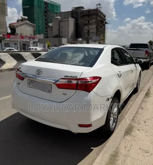 Toyota Corolla 2016 White