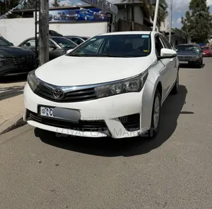 Toyota Corolla 2016 White