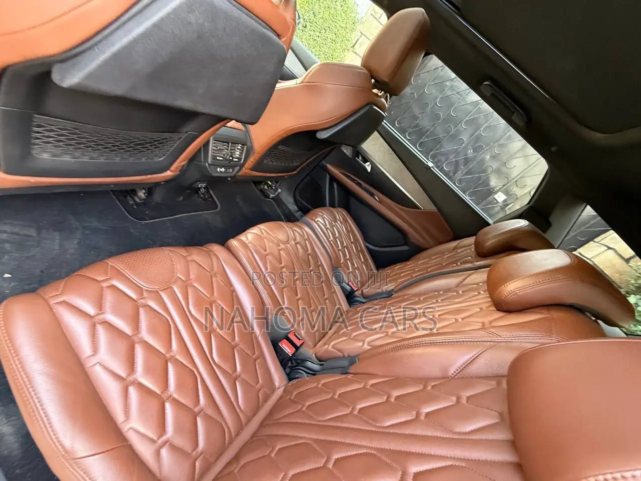 Peugeot 5008 2022 Brown