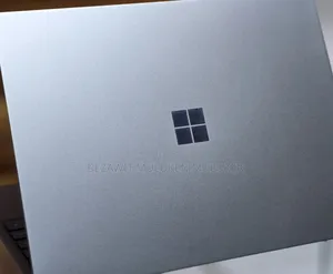 New Laptop HP Pavilion 15 8GB Intel Core I5 SSD 256GB