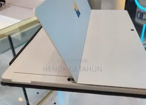 New Laptop Microsoft Surface Pro 7 16GB Intel Core I5 SSD 256GB