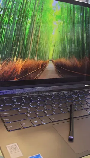 Photo - New Laptop Lenovo Yoga 7i 16GB Intel Core I7 SSD 512GB