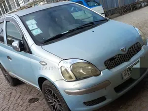 Toyota Vitz 2004 Blue