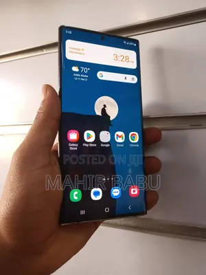 Photo - Samsung Galaxy S22 Ultra 128 GB Black