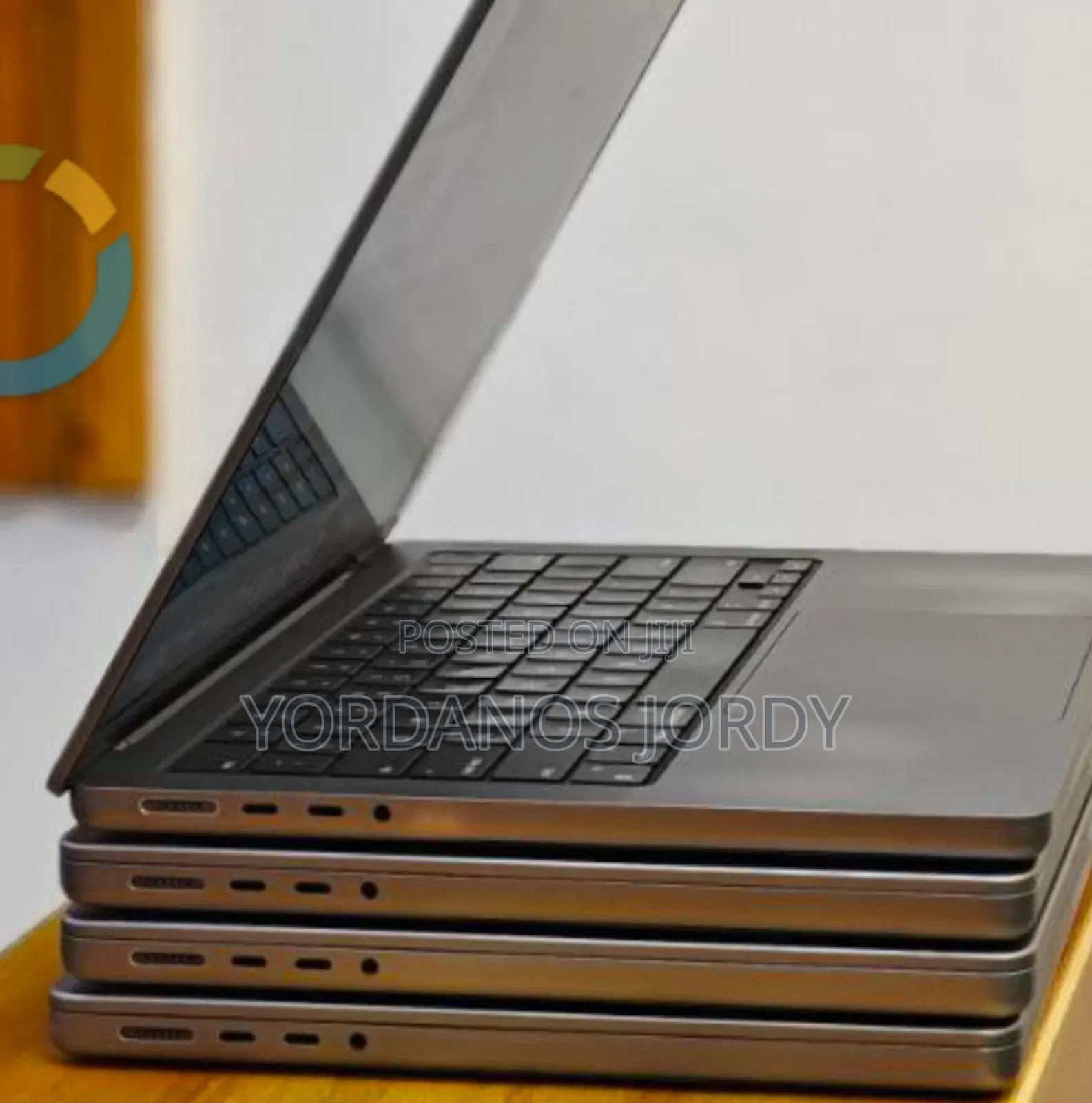 New Laptop Apple MacBook Pro M1 16GB Apple M1 Pro SSD 512GB