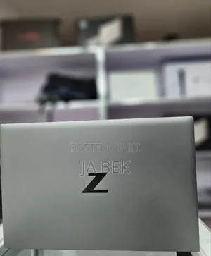 New Laptop HP ZBook Firefly 15 G7 16GB Intel Core I7 SSD 512GB