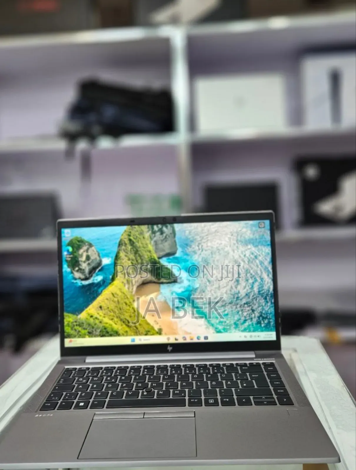 New Laptop HP ZBook Firefly 15 G7 16GB Intel Core I7 SSD 512GB