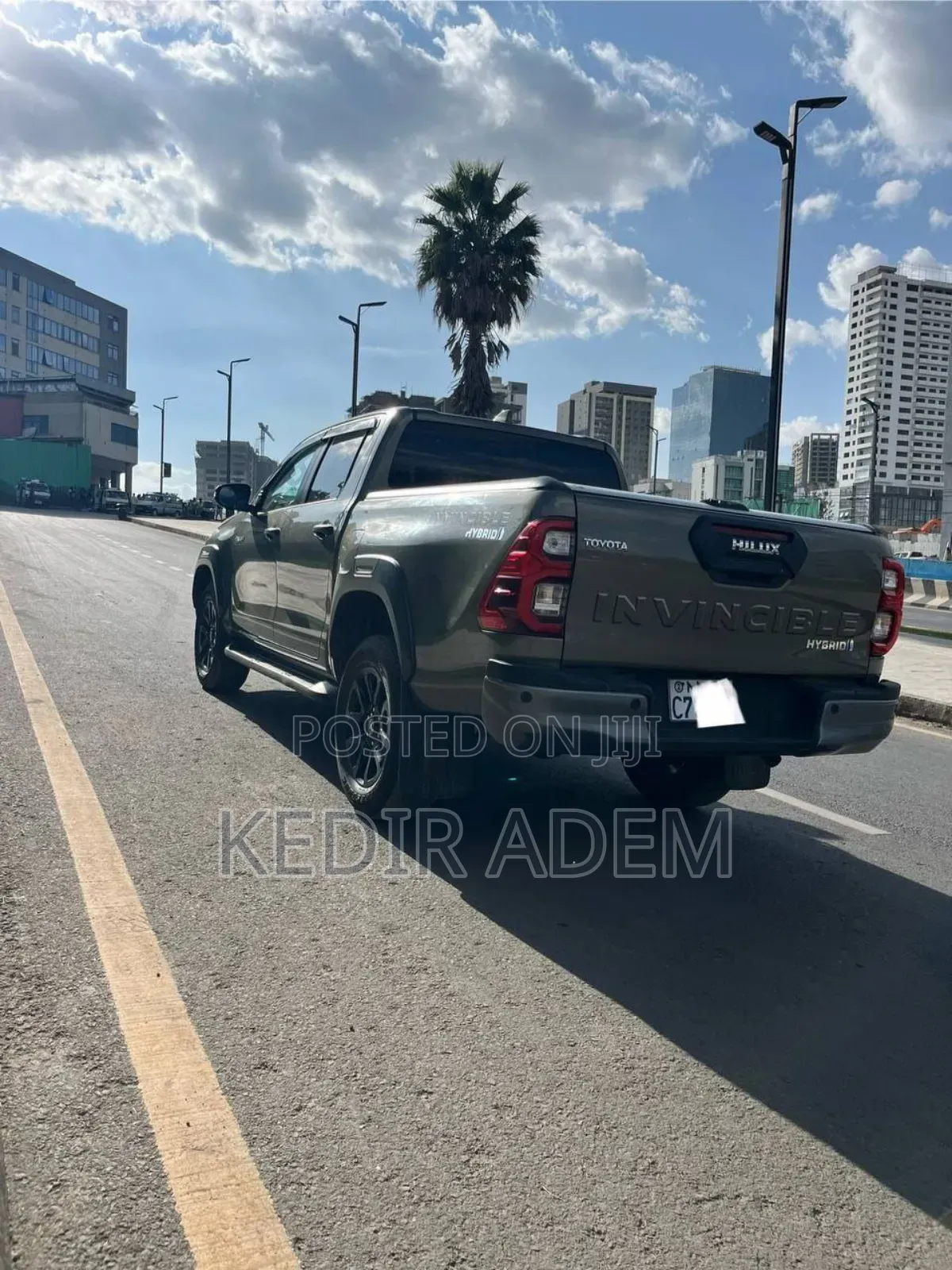 Toyota Hilux 2024 Gray