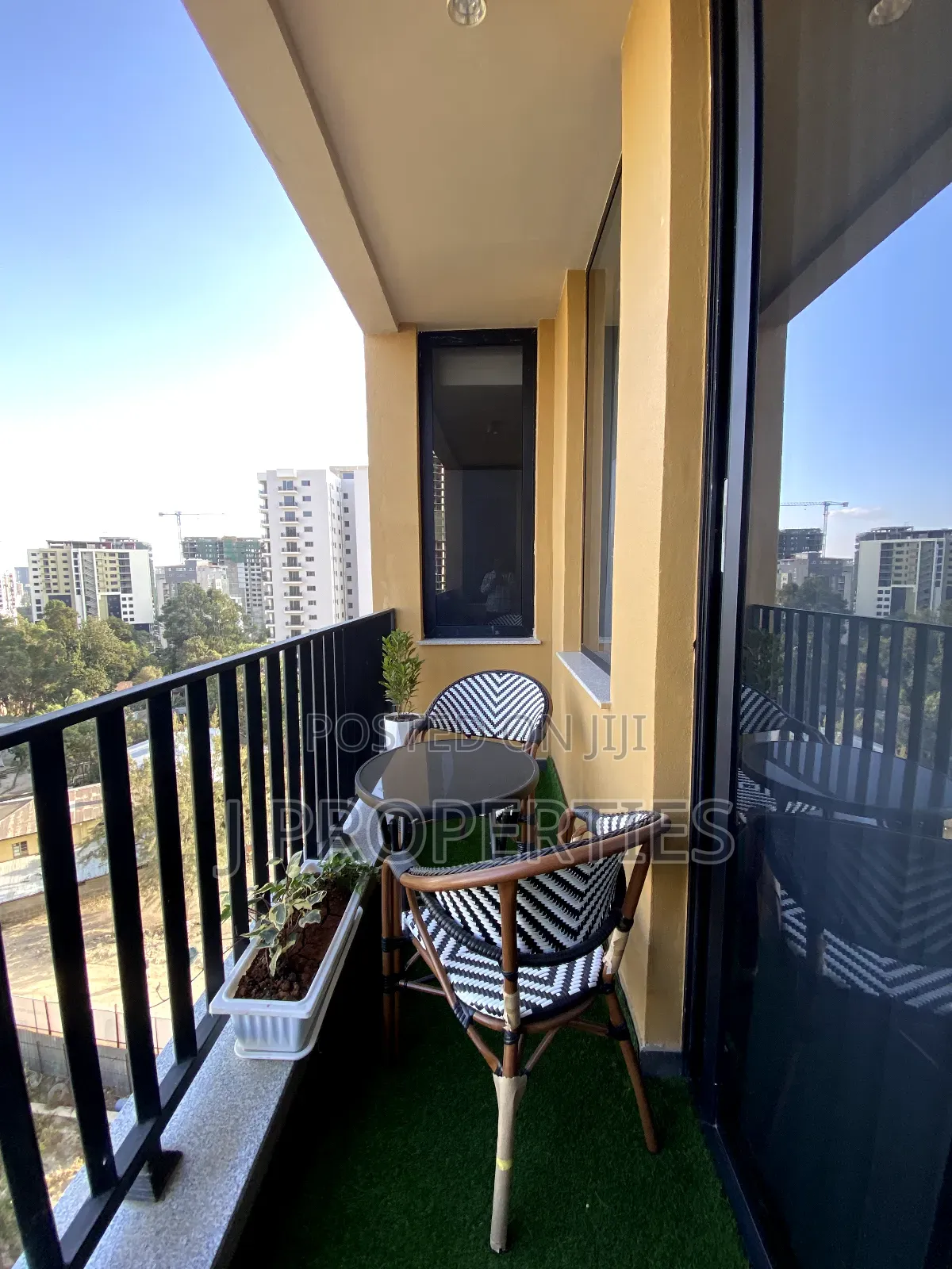 Furnished 3bdrm Apartment in Kirkos for rent