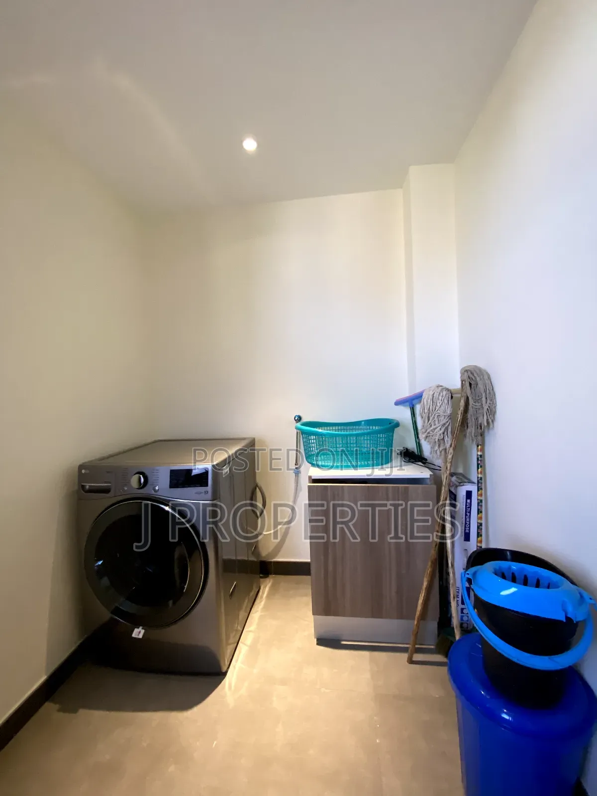 Furnished 3bdrm Apartment in Kirkos for rent