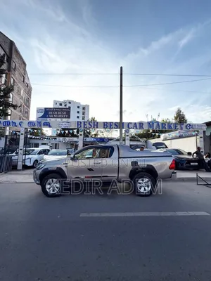 Toyota Hilux 2018 Silver