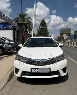 Toyota Corolla 2016 White