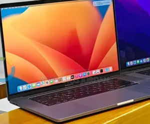 New Laptop Apple MacBook Pro 2019 16GB Intel Core I7 SSD 512GB