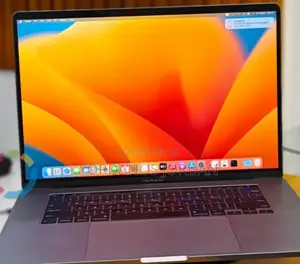 New Laptop Apple MacBook Pro 2019 16GB Intel Core I7 SSD 512GB