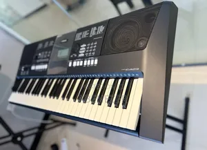Yamaha PSR E423 Keyboard