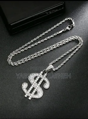 1pc "King", "Queen" and "Dollar" Sign Design Necklaces