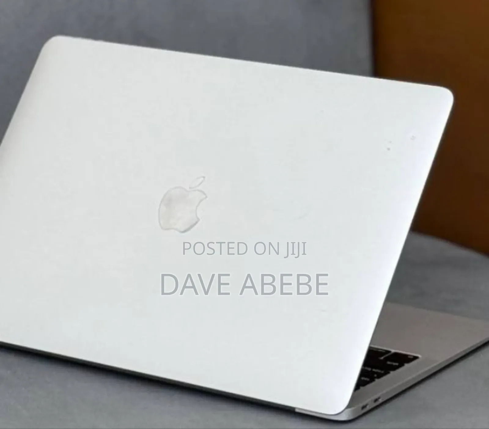 New Laptop Apple MacBook Air 2019 8GB Intel Core I7 SSD 256GB