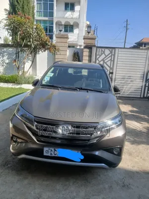 Photo - Toyota Rush 2022 Gray