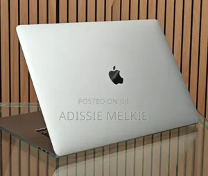 New Laptop Apple MacBook Pro 2019 16GB Intel Core I7 SSD 512GB