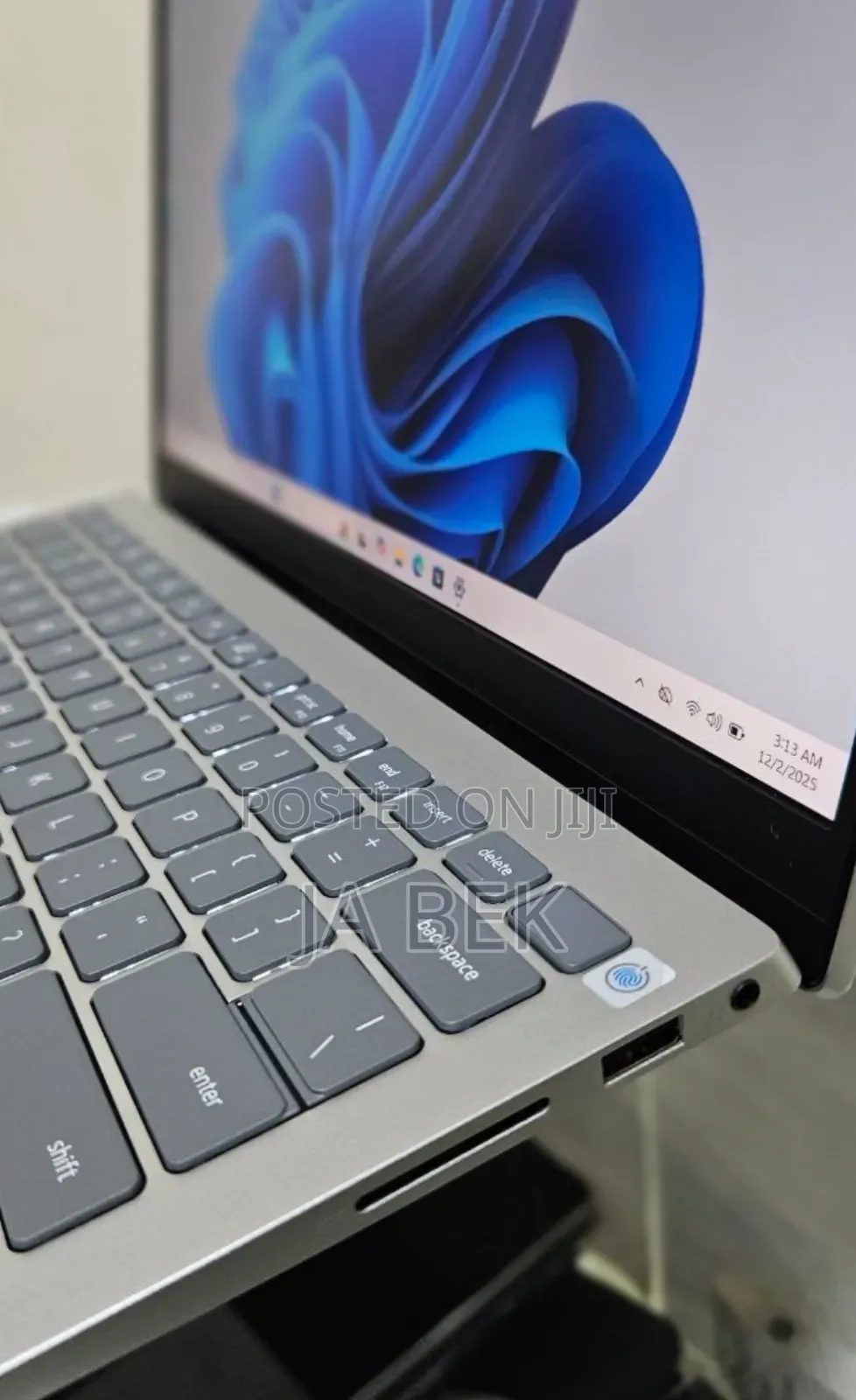 New Laptop Dell Inspiron 15 16GB Intel Core I7 SSD 512GB