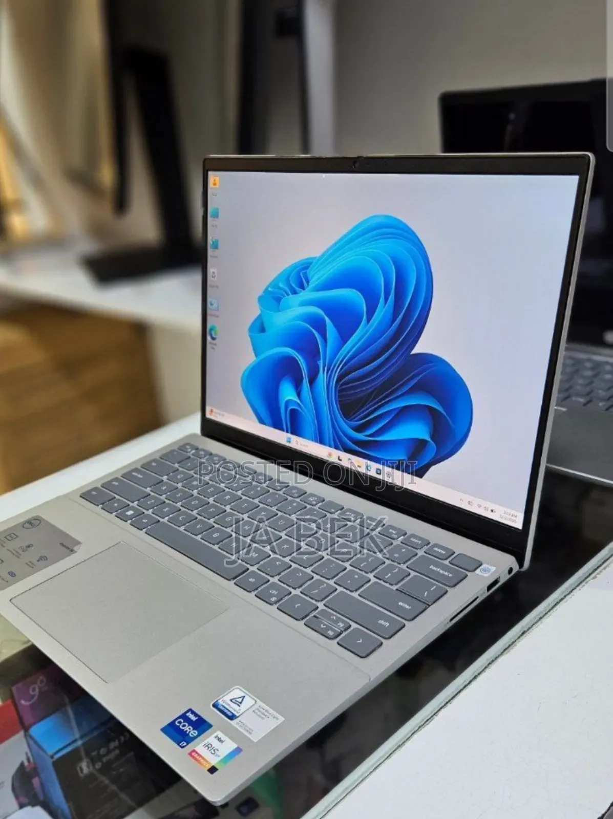 New Laptop Dell Inspiron 15 16GB Intel Core I7 SSD 512GB