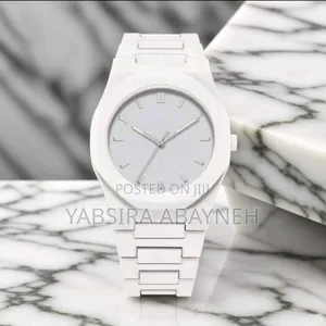 Photo - 1 Piece Men's and Women's White and Black Can Be Wore in Everywhere