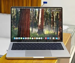New Laptop Apple MacBook Pro M1 32GB AMD Ryzen 7 SSD 1T