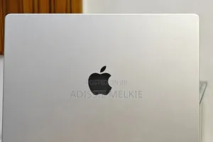 New Laptop Apple MacBook Pro M1 32GB AMD Ryzen 7 SSD 1T