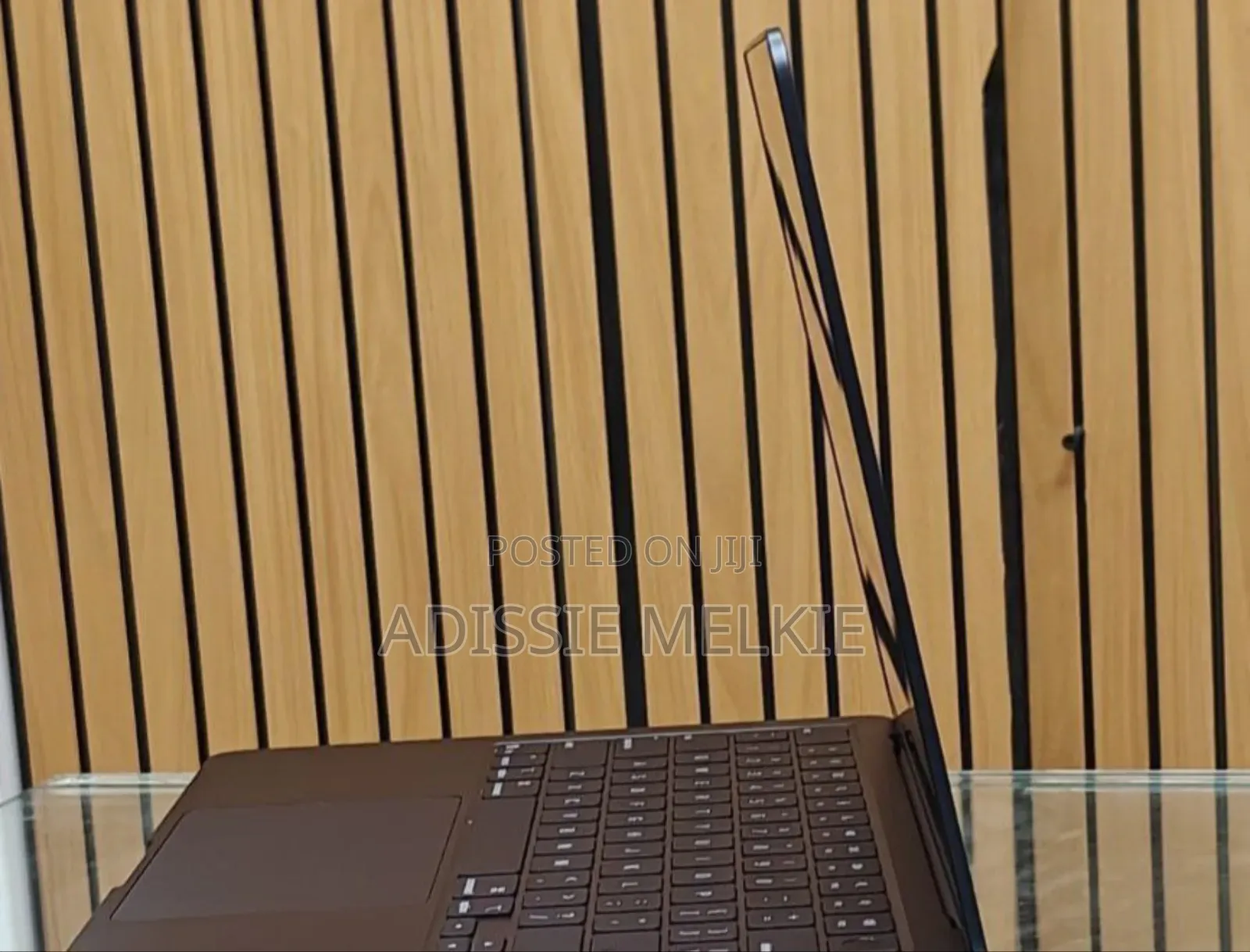 New Apple MacBook Air 2025 M4 13-Inch 16GB Intel Core I7 SSD 256GB