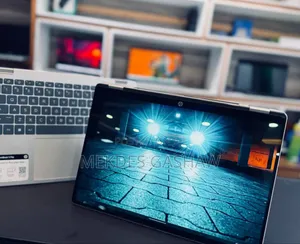 Photo - New Laptop HP OmniBook 5 Flip 14-Fp0023dx 16GB Intel Core I7 SSD 512GB