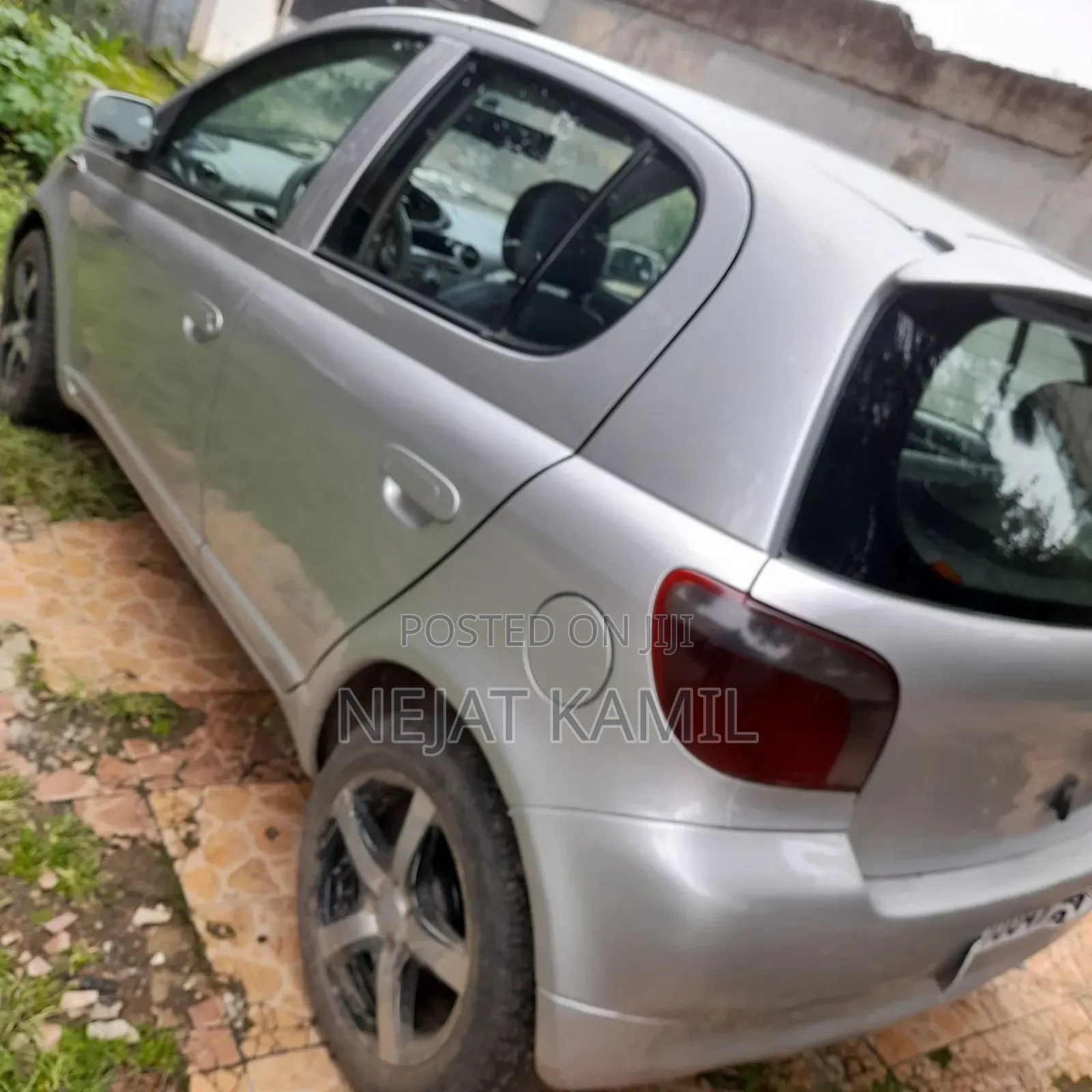 Toyota Vitz 1.0 FWD 3dr 1999 Silver