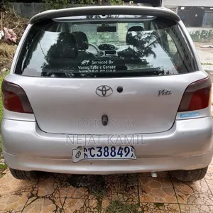 Toyota Vitz 1.0 FWD 3dr 1999 Silver
