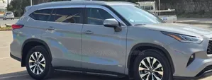 Photo - Toyota Highlander Hybrid 2023 Teal
