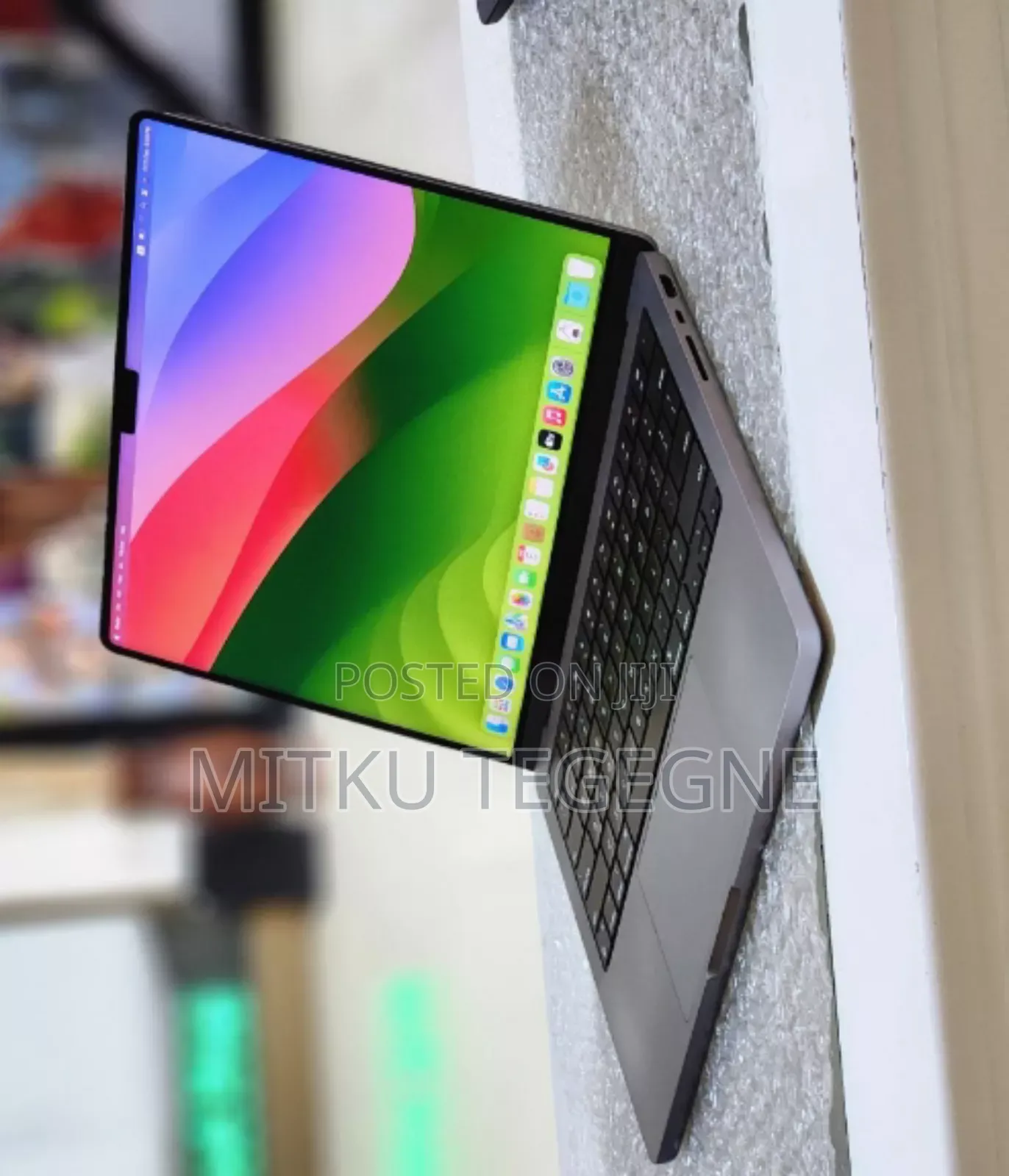 New Laptop Apple MacBook Pro 16GB Apple M1 Pro SSD 512GB