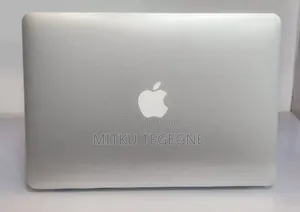 New Laptop Apple MacBook Pro 2017 8GB Intel Core I5 SSD 128GB