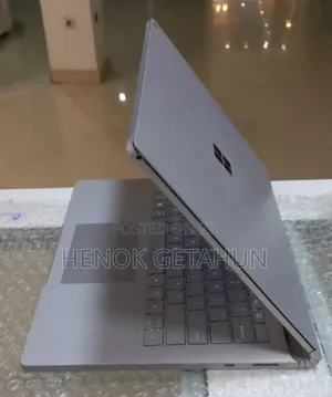 New Laptop Microsoft Surface Book 3 16GB Intel Core I7 SSD 256GB