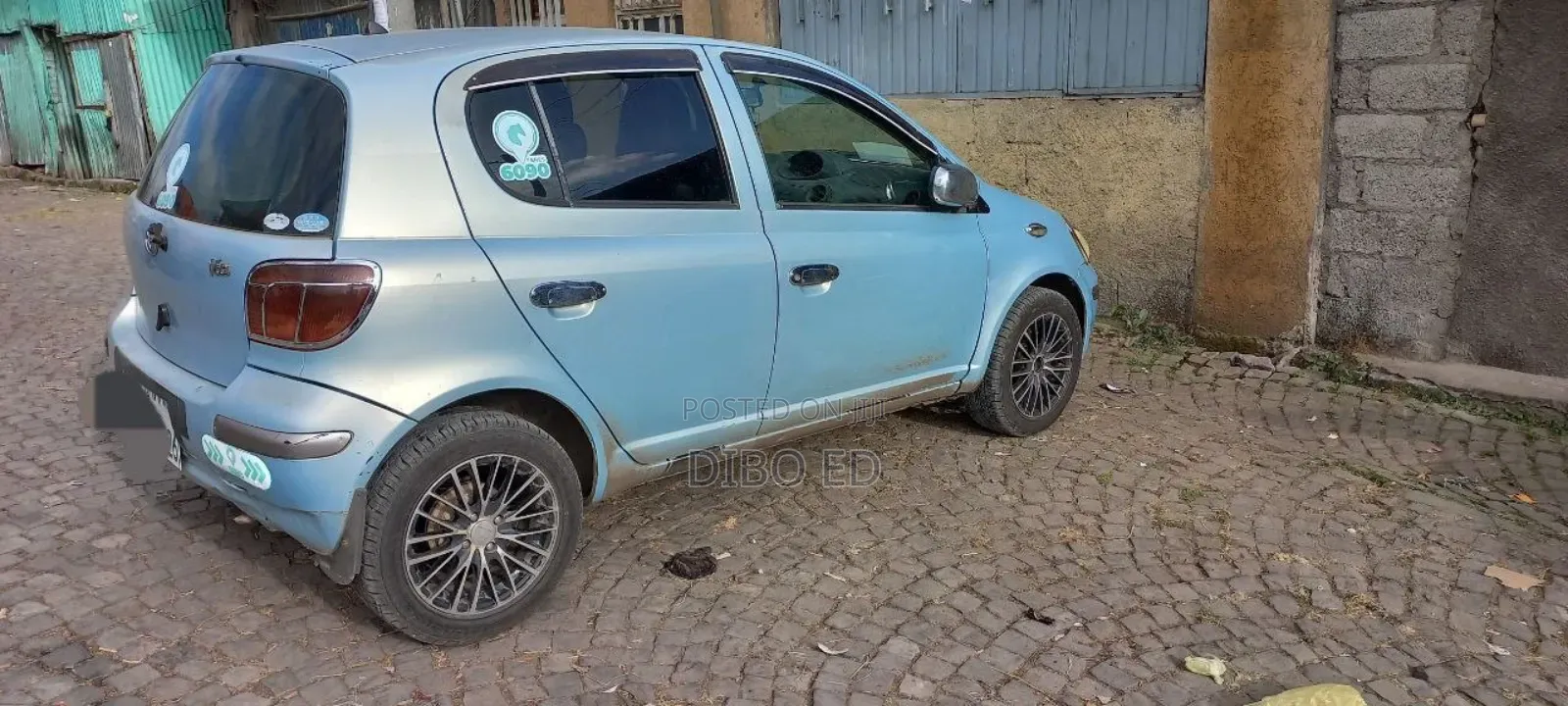 Toyota Vitz 2004 Blue