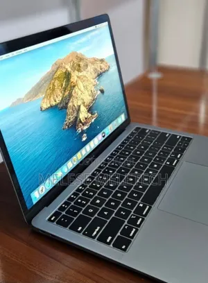 Photo - New Laptop Apple MacBook Air 2019 8GB Intel Core I5 SSD 128GB