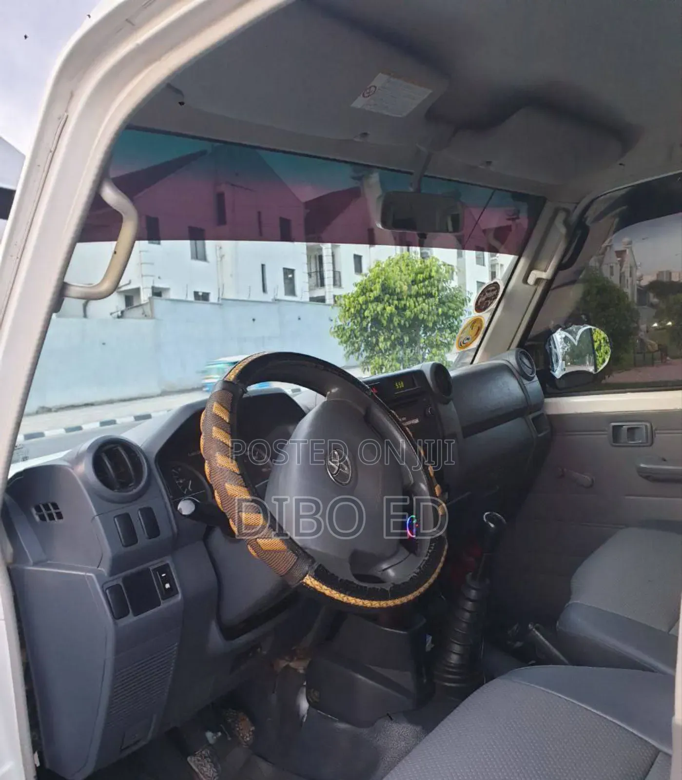 Toyota Land Cruiser 2019 White