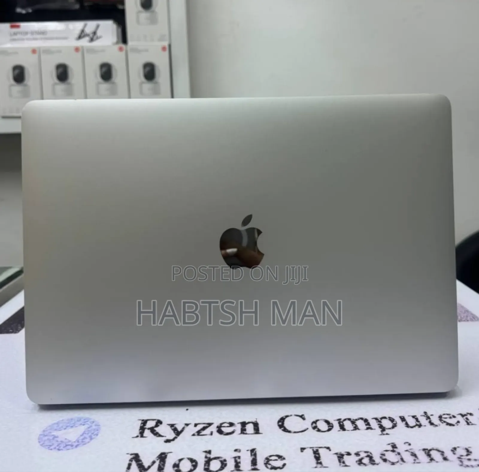 New Laptop Apple MacBook Pro 2017 8GB Intel Core I5 SSD 128GB