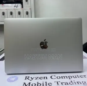 Photo - New Laptop Apple MacBook Pro 2017 8GB Intel Core I5 SSD 128GB