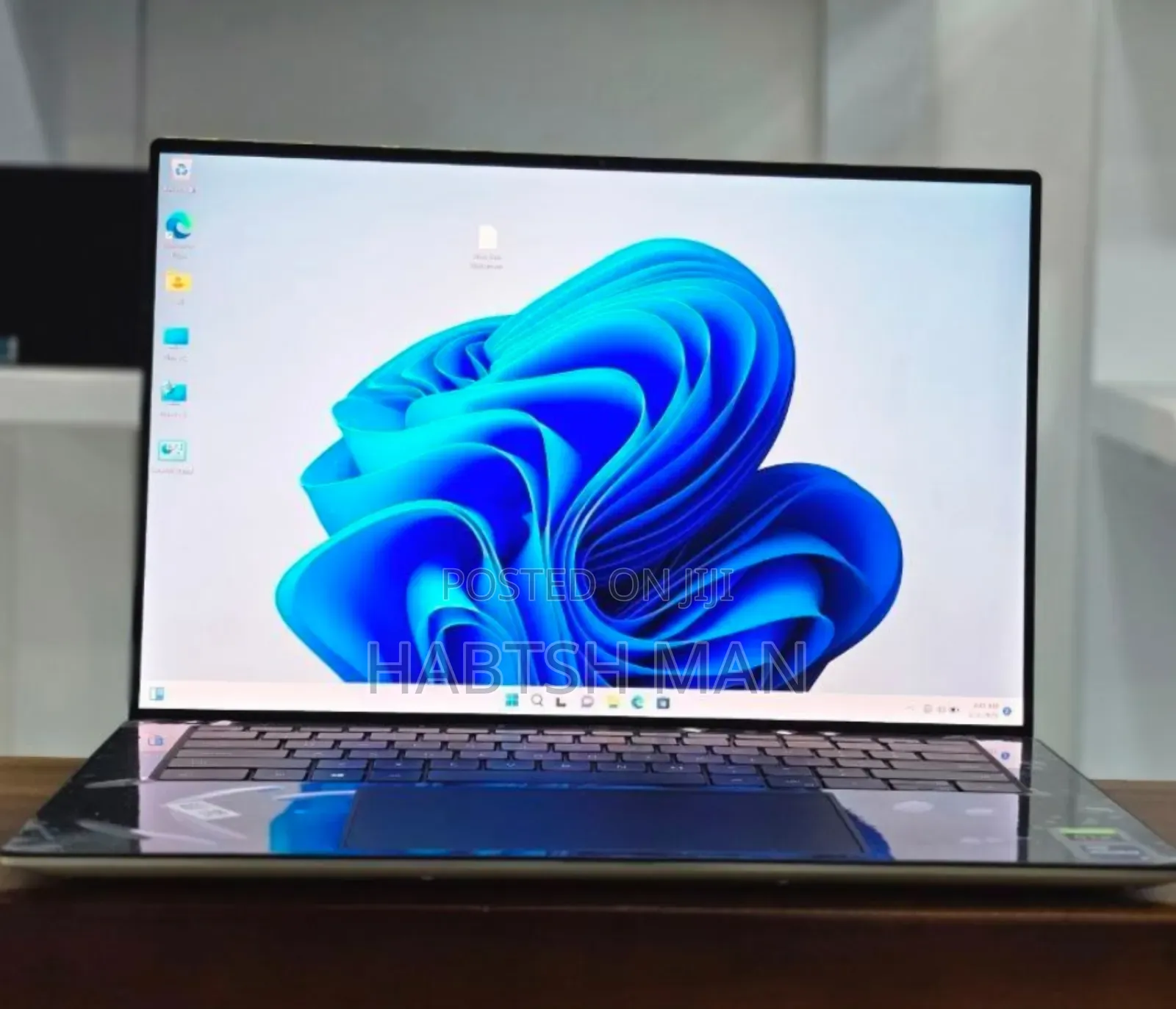 New Laptop Dell XPS 15 32GB Intel Core I9 SSD 1T